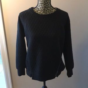 Max Jeans quilted black sweat shirt